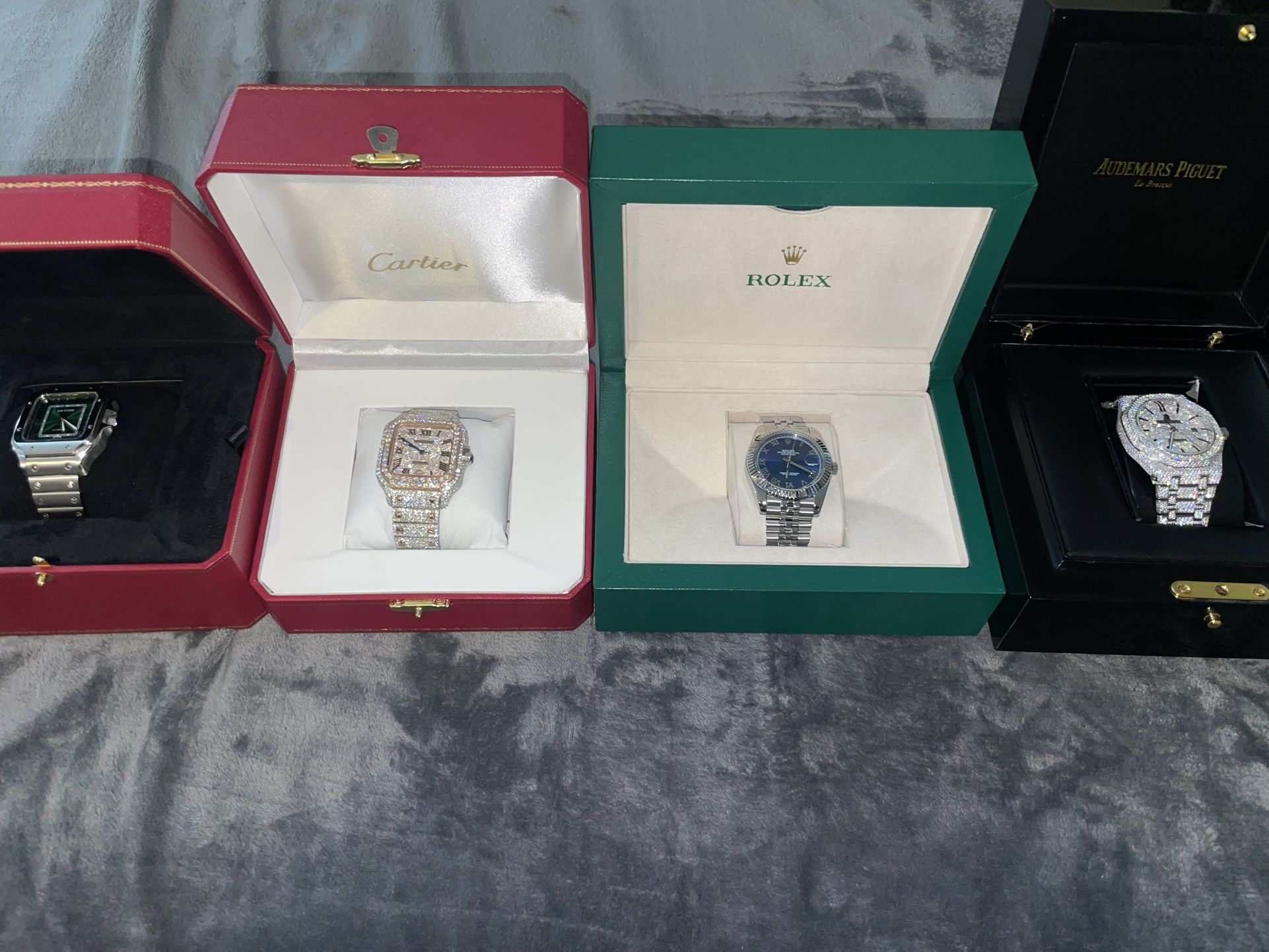 WATCHES DMV BEST PRICES CERTIFICATIONS INCLUDED PASSES TESTER COMES WITH BOX AND BAG !!!
