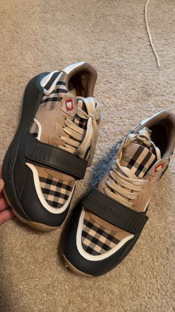 Burberr shoes