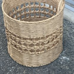Wieker  Basket