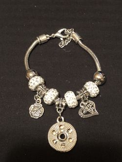 Women’s sterling silver plated white bead love charm bracelet 7/1/2 inch no refunds