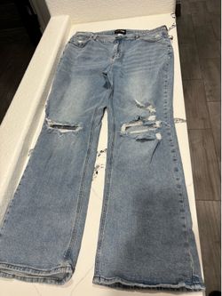 Fashion nova woman’s jeans size 18