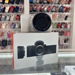 ZV-E10 camera