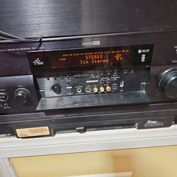 Tv Music Surround Sound System- Yamaha RX V2700 Reciever And Speakers