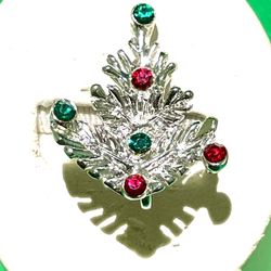 Designer IIW 30 St  Inc  Christmas Earrings 