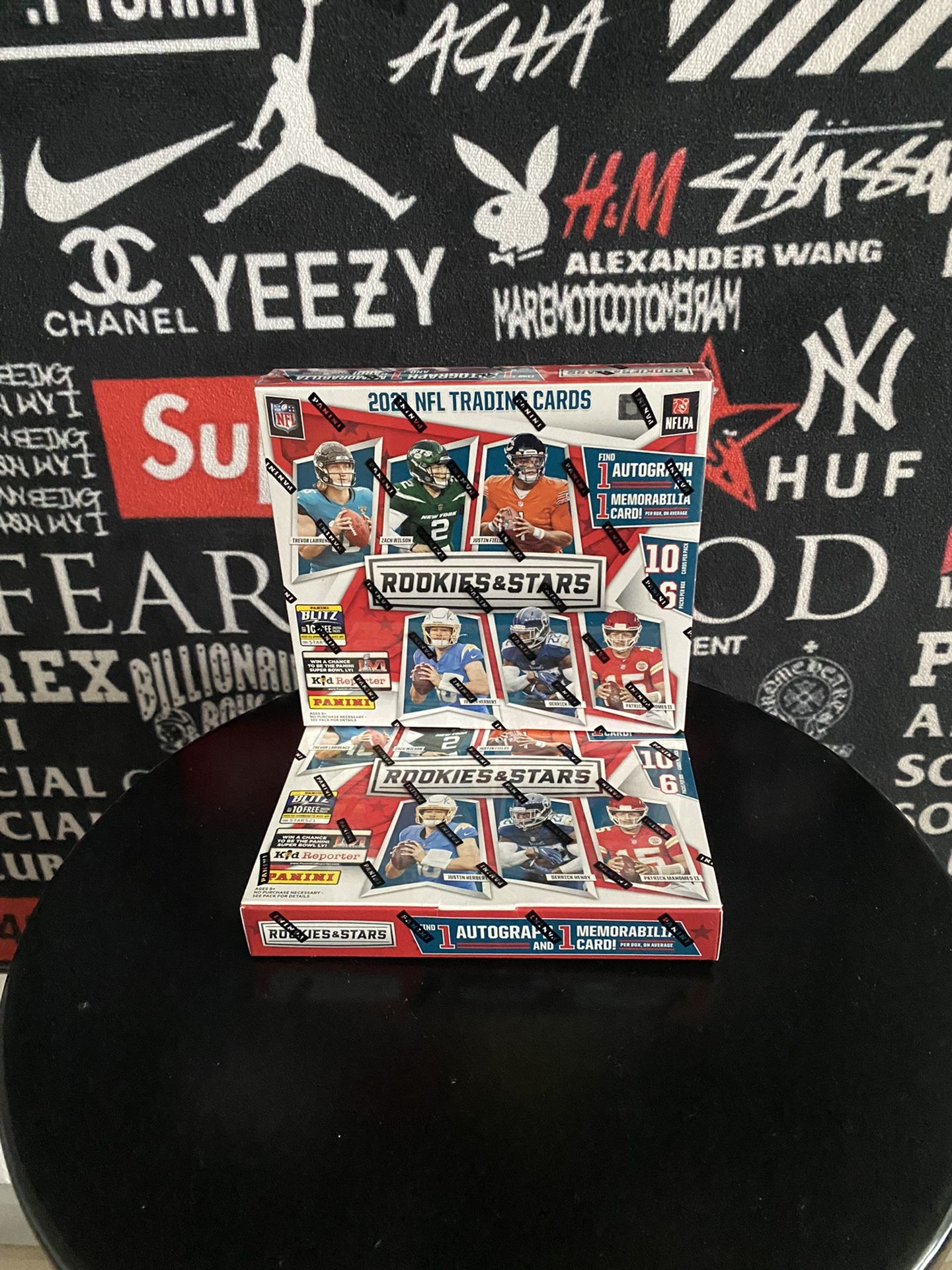 2021 Panini NFL Rookies And Stars Football Trading Card Box 