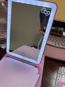 Hello Kitty First Impression Mirror With Led Light