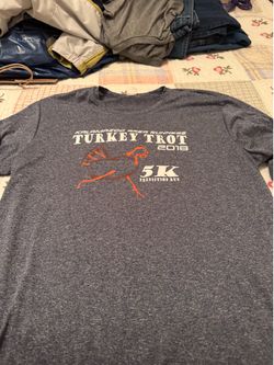 Men’s Medium Long Sleeve Kalamazoo Area Runners Club Turkey Trot T-Shirt 2018
