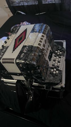 Sofia maria Accordion en tono FA