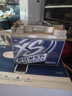 Like new xs power 1500 stereo amp battery