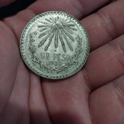 1932 Mexico 1 Peso .720 Coin Silver, Un Peso Plata .720 Fineness