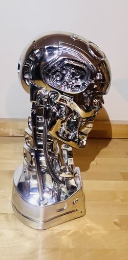 Terminator T-800 Bust Statue