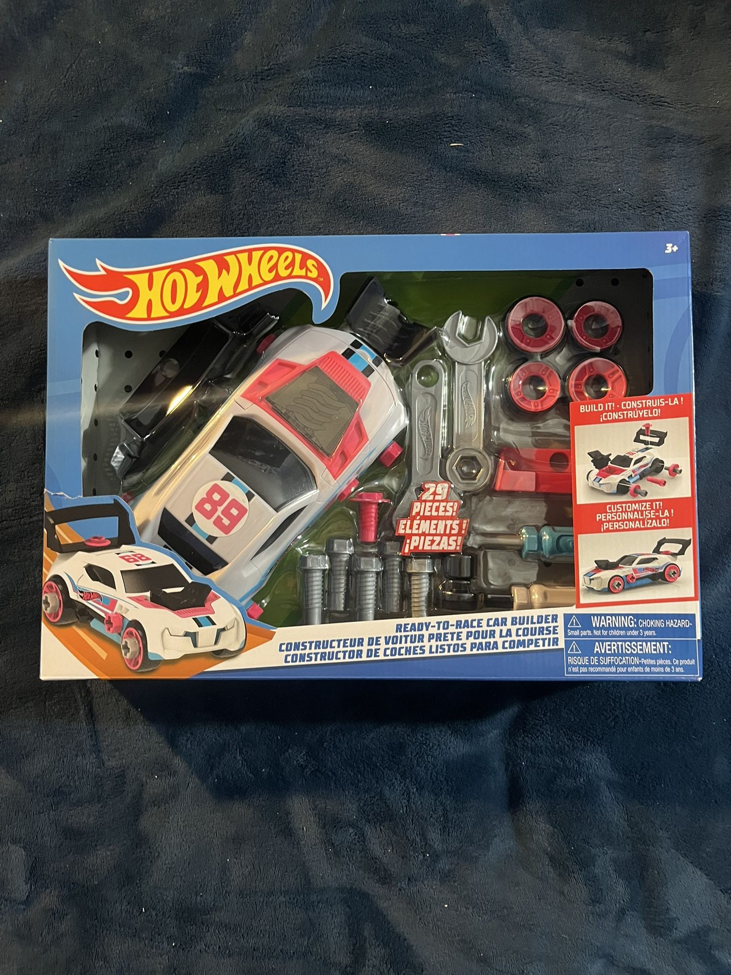 Just Play Hot Wheels Ready-to-Race Car Builder Set, New in Box!