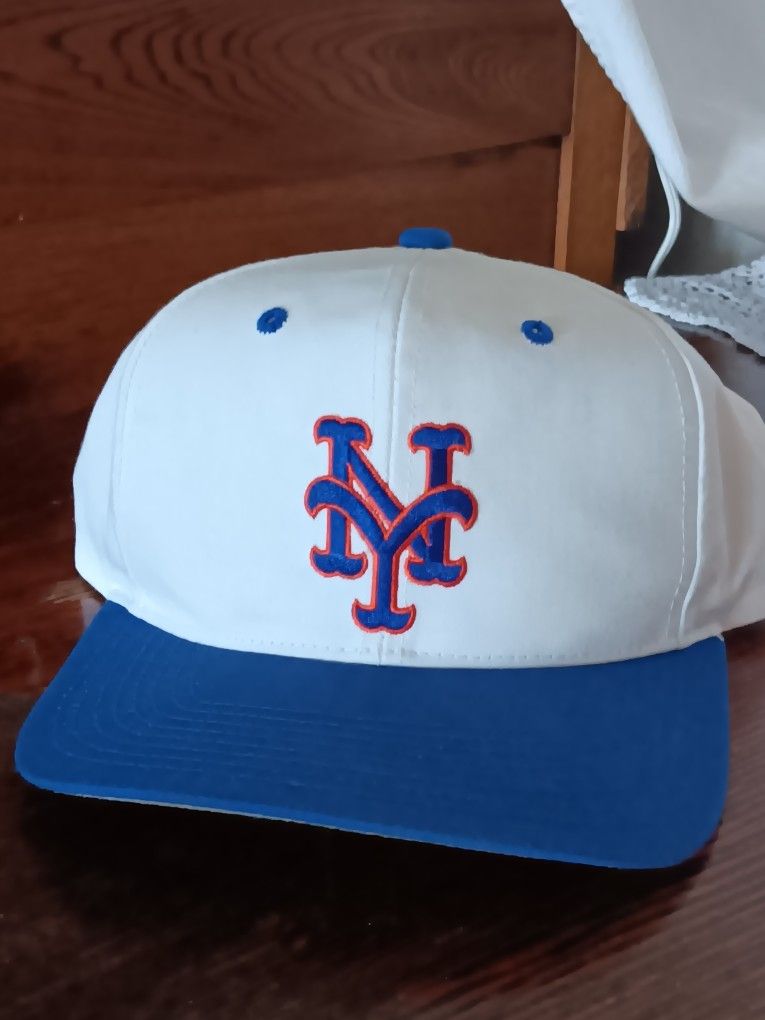 Vintage 90s New York Mets Hat Nwt