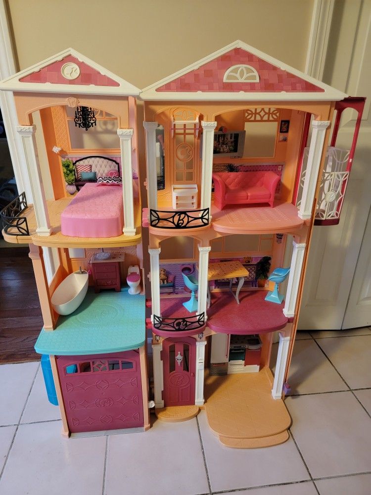 Barbie Dream House