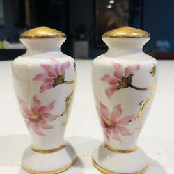 Vintage China Pair Salt/pepper, Flawed 
