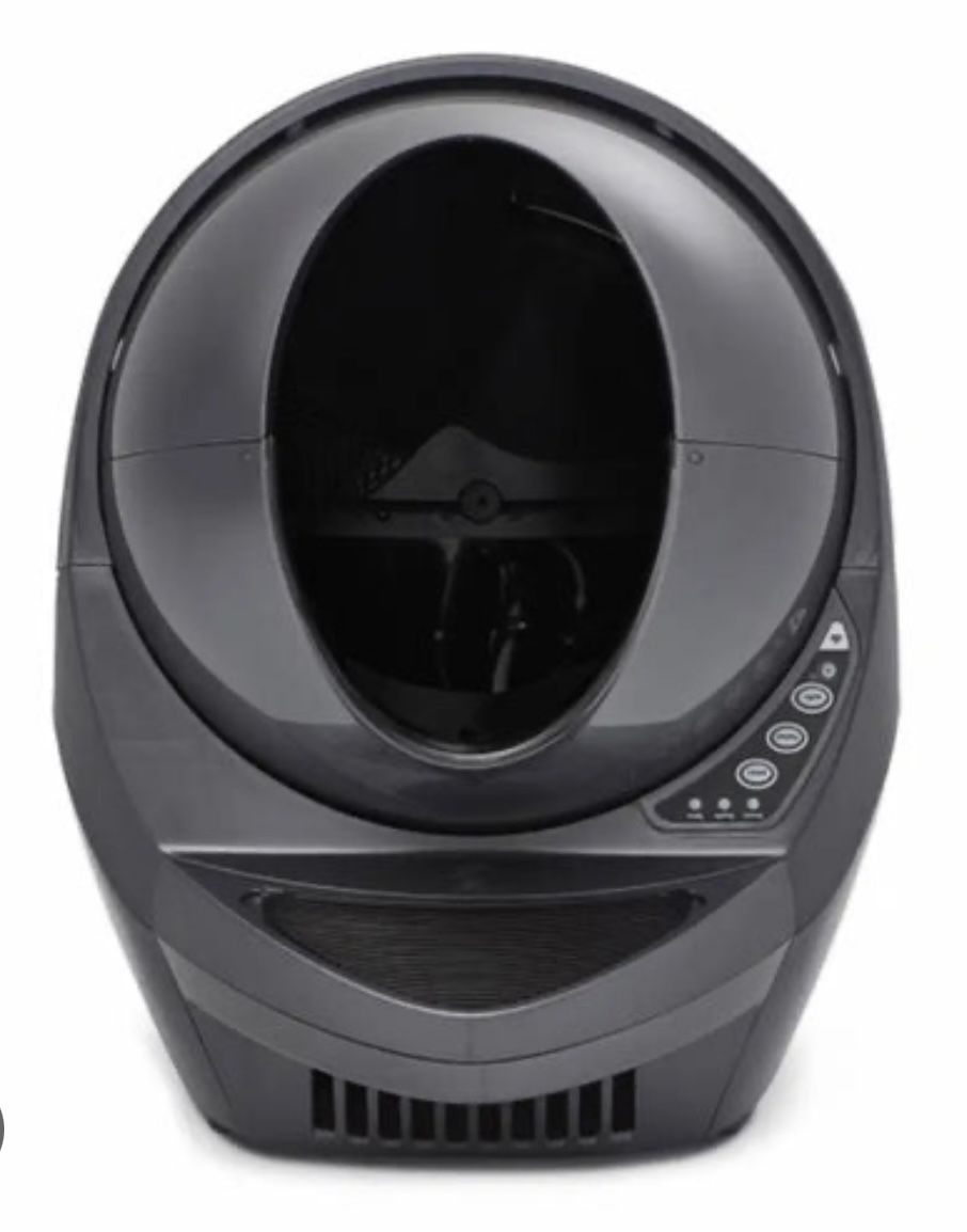 Litter Robot And shelf