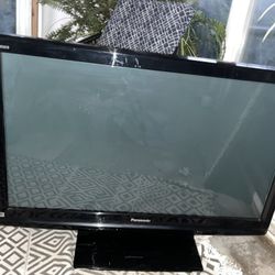 42’ Panasonic TV