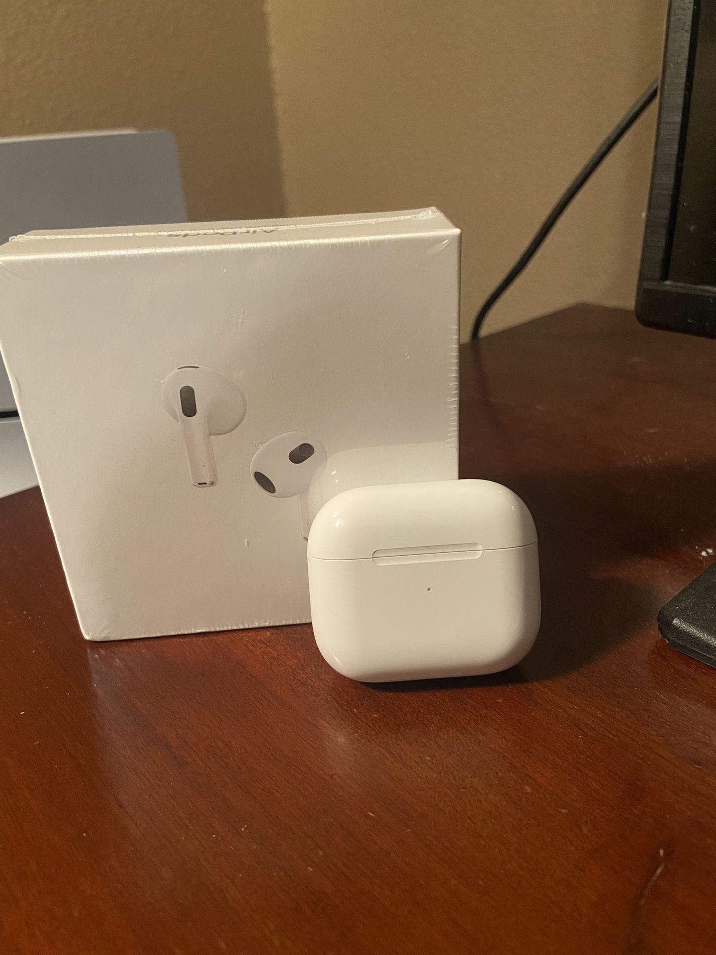 Apple Airpods 3rd Generation Bluetooth Earbuds Earphone +Charging Case White