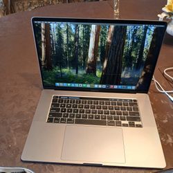 Apple MacBook Pro 16" 2.6 Ghz 2019 16gb Ram 512gb Ssd 0s Sequoia Fingerprint Very Clean With Charger 