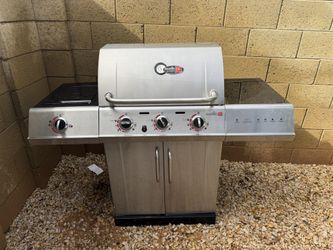 Charbroil Infrared Bbq  Perfect Size For A Large Turkey Or More. 