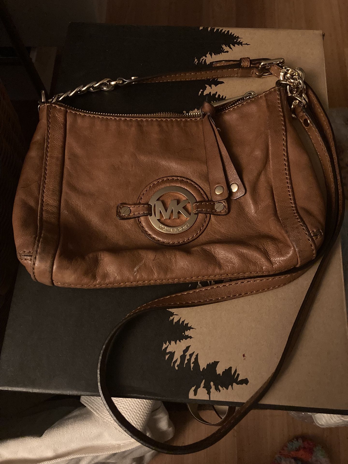 Leather Purse/Micheal Kors