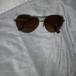 ✨ Burberry Aviators — For Someone Who Knows ✨