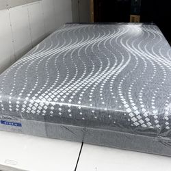 Queen mattress Sealy HYBRID FIRM (mattress only) extra charge delivery depending the distance   Never slept on/// this mattress is from display store 