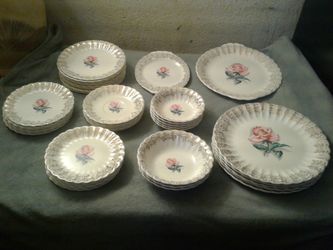 American Limoges-Le Fleur Rouge Warranted 22kt Gold