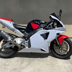 2002 Honda Cbr954rr 