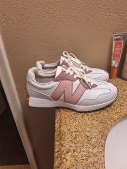 New Balance 327 White Pink Sneakers