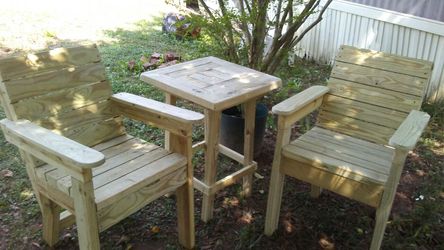 Garden chairs an table