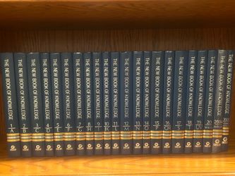 Grolier The New Book of Knowledge Encyclopedia Set