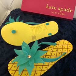 New Kate Spade ♠️ pineapple sandals 🍍
