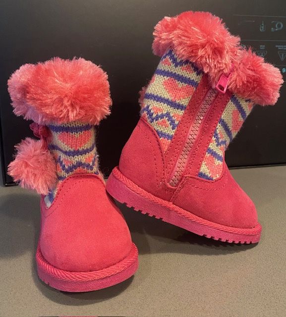 Girls Canyon River Blues Pink Purple Knit Heart Boots Faux Fur Size 3 Toddler