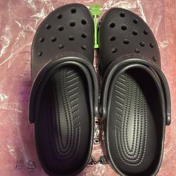 Classic Crocs 