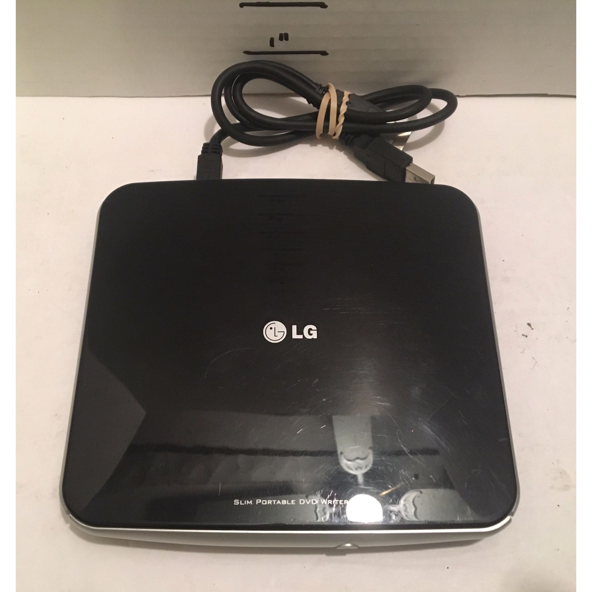 LG Slim Portable CD DVD Writer Model GP40NB40