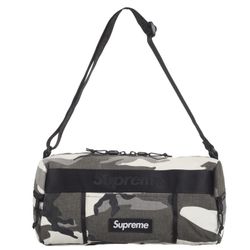 Supreme Duffle 
