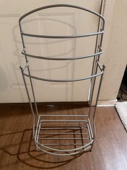 Freestanding Metal Towel Rack