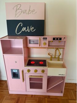 Pink kids kitchen