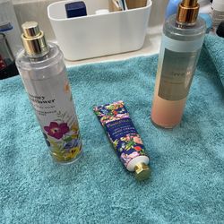 2 Bath And Body Sprays, 1 Hand Lotion 