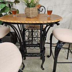 wine bar table With 4 Chairs for Indoor Or Patio/ Indoor  Or Patio Furniture / Cash Only 