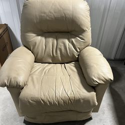 La-Z-Boy Leather Recliner (Swivels&Glides&Reclines!)