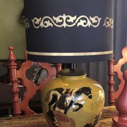 Gorgeous vintage  hand painted table Lamp