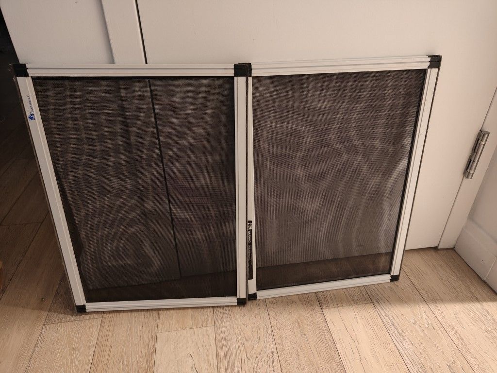 Expandable Window Screens