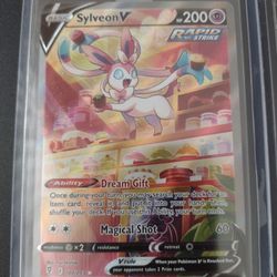 Sylveon V  184/203