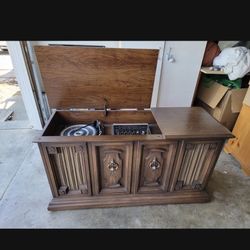 Vintage Zenith Allegro Stereo Console