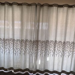 Bedroom Curtain85x77used Good