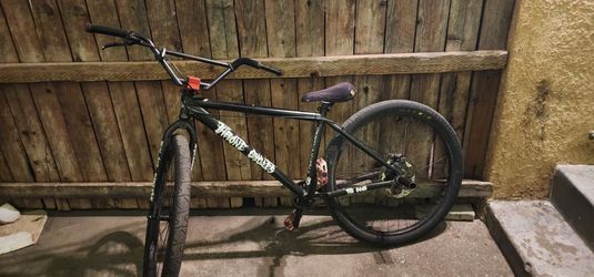 Throne cycle bike 29in