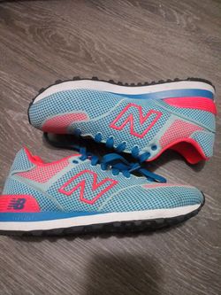 New Balance women