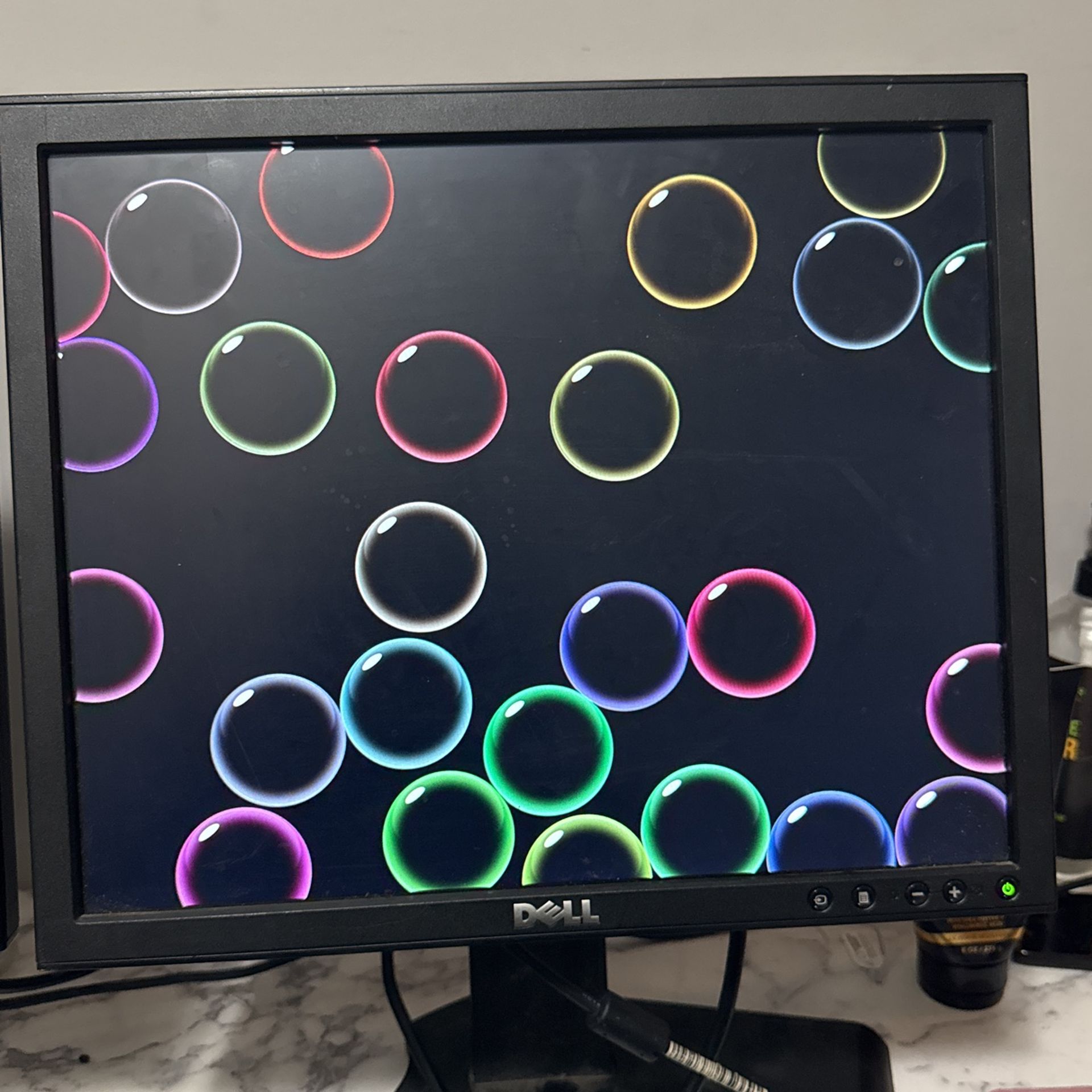 Dual Screen monitors & Keyboard